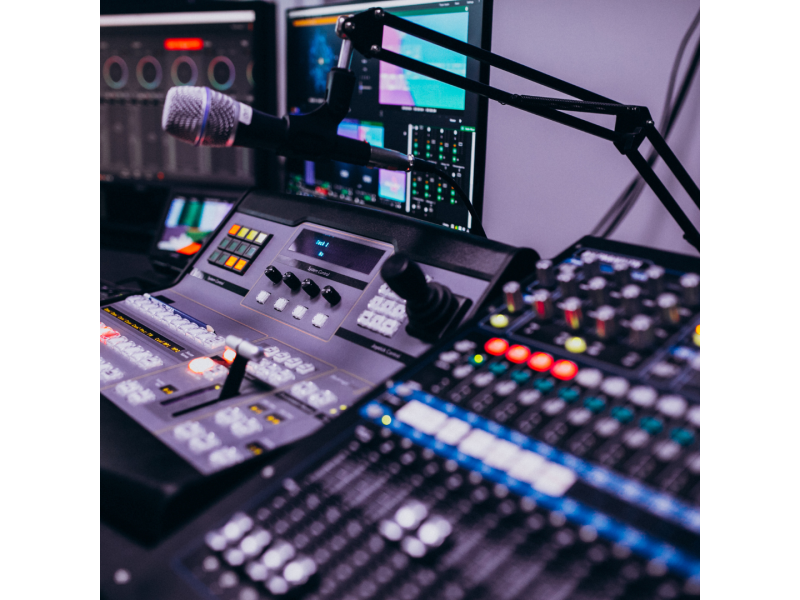 How to choose an audio interface for home studio: tips for beginners