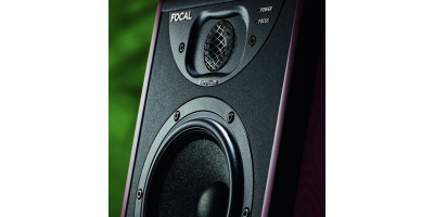 New delivery: Solo6 studio monitor and Sub One subwoofer and more from Focal