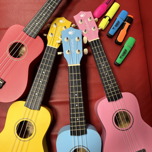 New colors of Alfabeto U21 and U23 ukuleles are already in stock!