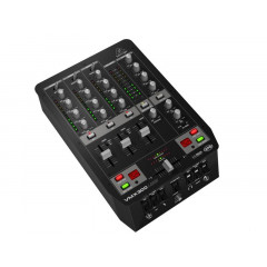 Микшерный пульт для DJ Behringer VMX300USB