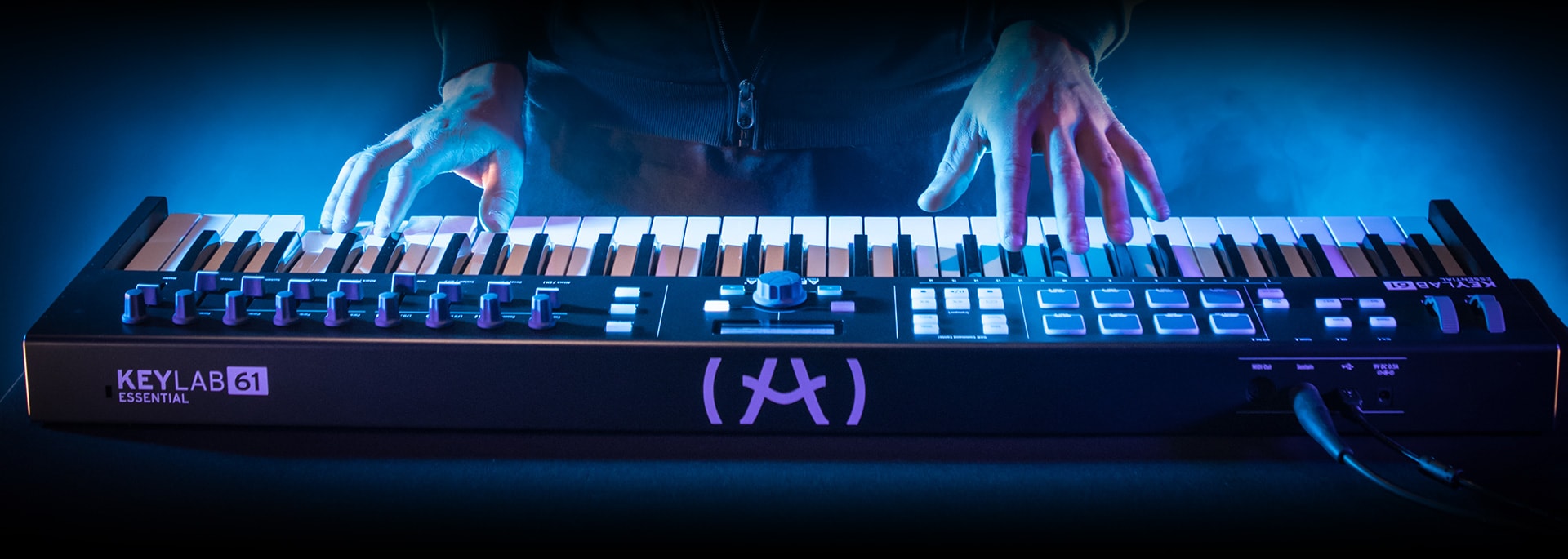 MIDI-клавіатура Arturia KeyLab Essential 61 Black Edition